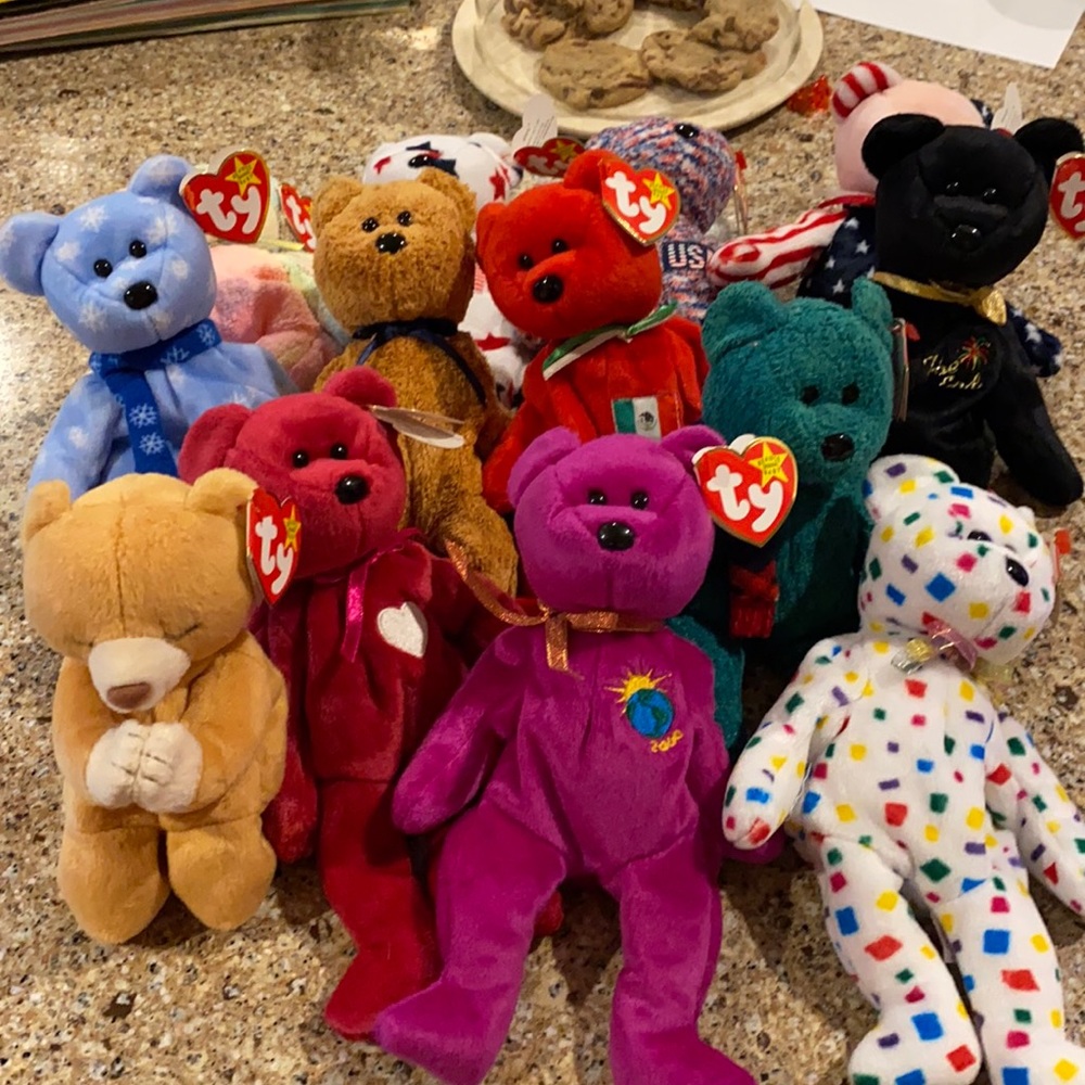 Lot of 13 TY Beanie Bears!
